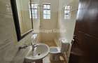 5 Bed House with En Suite in Kitisuru - 12