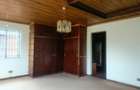 4 Bed House with En Suite in Runda - 18