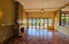 5 Bed House with En Suite in Spring Valley - 5