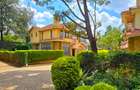 4 Bed Townhouse with En Suite in Lavington - 2