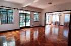 5 Bed Townhouse with En Suite in Lavington - 1