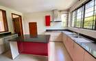 5 Bed Townhouse with En Suite in Lavington - 11