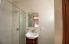4 Bed Apartment with En Suite in Parklands - 13