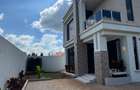 5 Bed House with En Suite in Eastern ByPass - 5