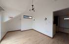 3 Bed Apartment with En Suite in Nyari - 13
