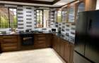 7 Bed House with En Suite in Runda - 6