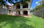 4 Bed Townhouse with En Suite at Lavington - 1