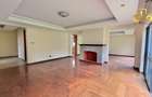 5 Bed Villa with En Suite in Lavington - 3