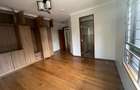 5 Bed Townhouse with En Suite in Lavington - 4