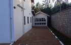 7 Bed House with En Suite in Runda - 10