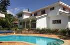 5 Bed House with En Suite in Runda - 1