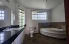 4 Bed House with En Suite in Spring Valley - 9