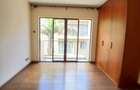 5 Bed Townhouse with En Suite at Lavington Green - 13