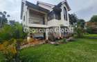 5 Bed House with En Suite in Runda - 1