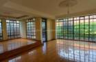5 Bed Townhouse with En Suite at Lavington Green - 3