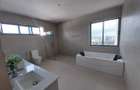 Serviced 5 Bed Apartment with En Suite at Mombasa - 14