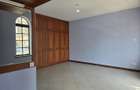 3 Bed Apartment with Backup Generator in Kilimani - 15