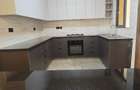4 Bed Townhouse with En Suite in Redhill - 12