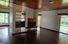 4 Bed House with En Suite in Runda - 2