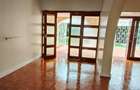 4 Bed House with En Suite at Rosslyn - 12