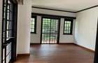 4 Bed House with En Suite in Riverside - 20