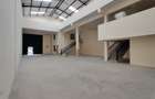 6,362 ft² Warehouse with Service Charge Included in Ruaraka - 3