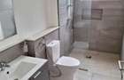 4 Bed Apartment with En Suite at Riverside Drive - 12