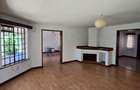 5 Bed Townhouse with En Suite at Meadows - 15
