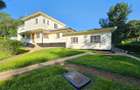 6 Bed House with En Suite in Rosslyn - 1