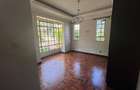 4 Bed Townhouse with En Suite in Rosslyn - 10
