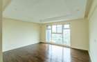 3 Bed Apartment with En Suite at Riverside Drive - 7