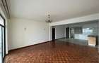 3 Bed Apartment with En Suite at Uppre Hill - 4