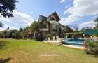 4 Bed House with Swimming Pool at Garden Estate - 1