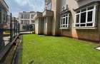 5 Bed Townhouse with En Suite at Lavington - 1