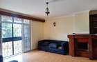 5 Bed Townhouse with En Suite in Westlands Area - 15