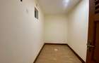 5 Bed Townhouse with En Suite in Spring Valley - 17