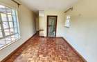 5 Bed House with En Suite in Lavington - 12