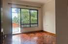 6 Bed House with En Suite in Loresho - 6