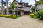 5 Bed Townhouse with En Suite at Lavington - 1