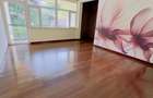 5 Bed House with En Suite at Mimosa Drive - 26