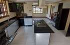 5 Bed House with En Suite in Runda - 14