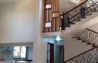 5 Bed Townhouse with En Suite in Lavington - 19