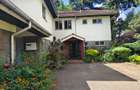 4 Bed Townhouse with En Suite in Lavington - 2