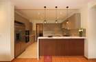 3 Bed Apartment with En Suite at Riverside Drive - 16