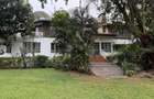 5 Bed House with En Suite in Runda - 1