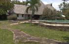 4 Bed Villa with Swimming Pool in Likoni - 18
