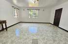 5 Bed House with En Suite in Nyari - 14