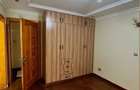5 Bed Townhouse with En Suite at Lavington - 6