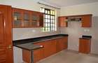 4 Bed Townhouse with En Suite in Lavington - 9