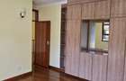 5 Bed Townhouse with En Suite in Lavington - 11